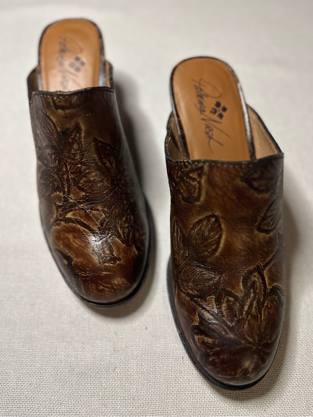 PATRICIA NASH Ruffina Leather Tooled Mules Chocolate Gold Floral Clogs | 7.5 - Picture 3 of 9